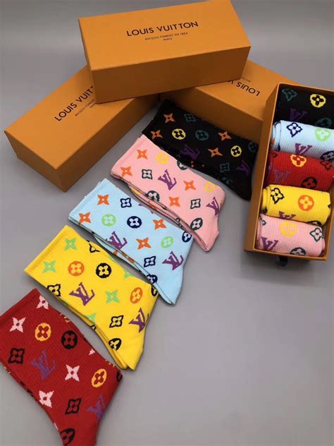 louis vuitton socks with pockets|cost of louis vuitton socks.